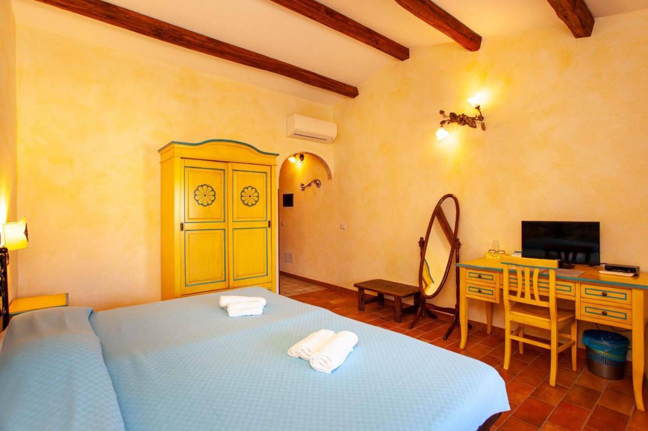 Hotel Il Viandante San Teodoro  Exteriér fotografie